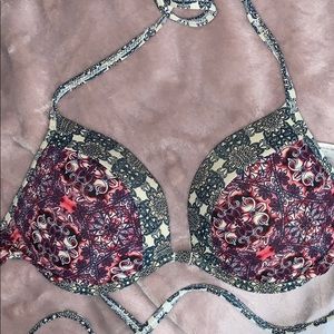 Bathing suit top USED